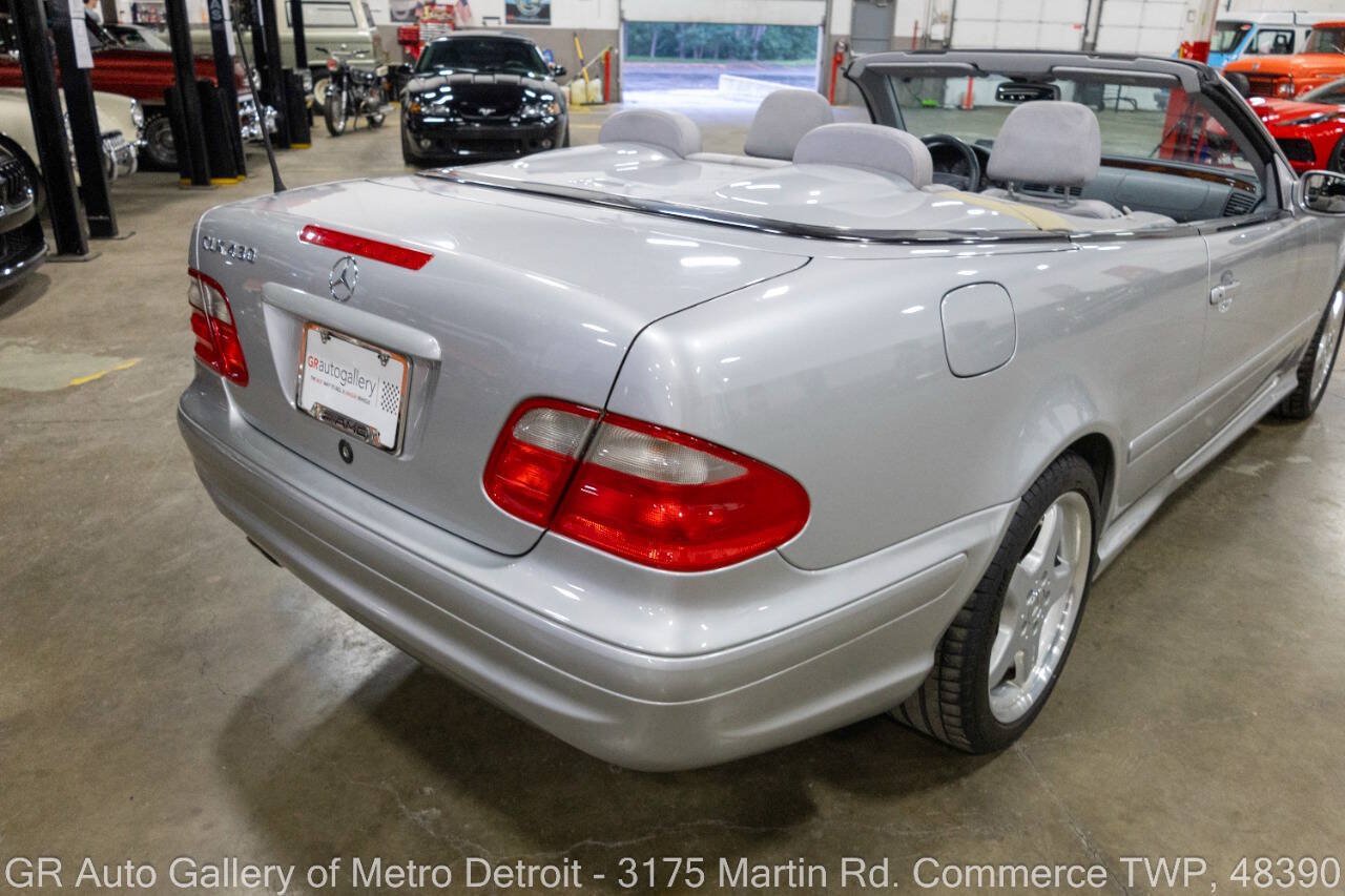 Used 2003 Mercedes-Benz CLK 430 Cabriolet image 16