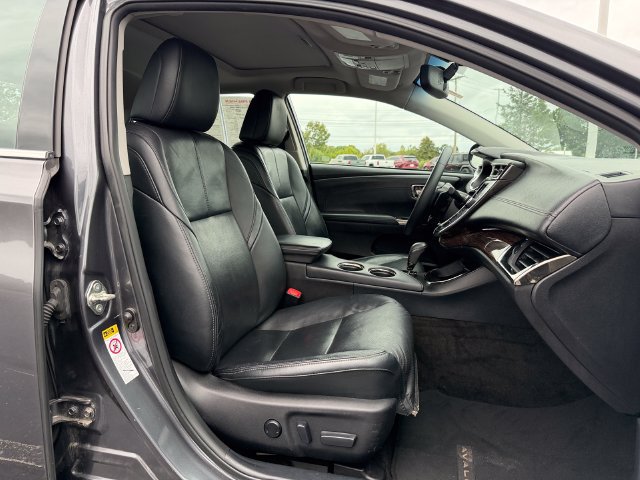 Used 2014 Toyota Avalon Limited FWD image 18