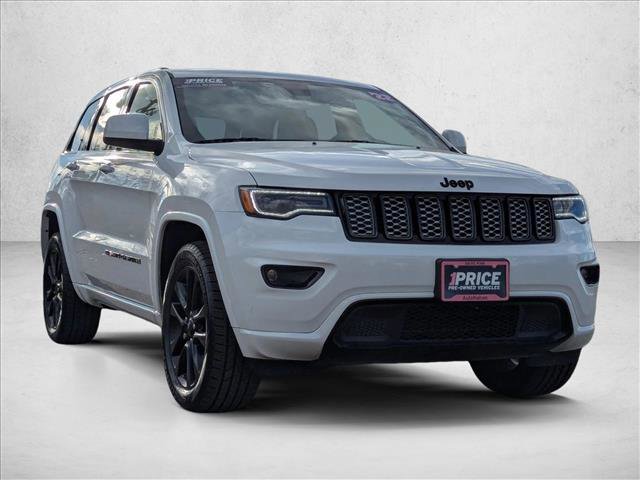 Used 2022 Jeep Grand Cherokee Laredo X image 3