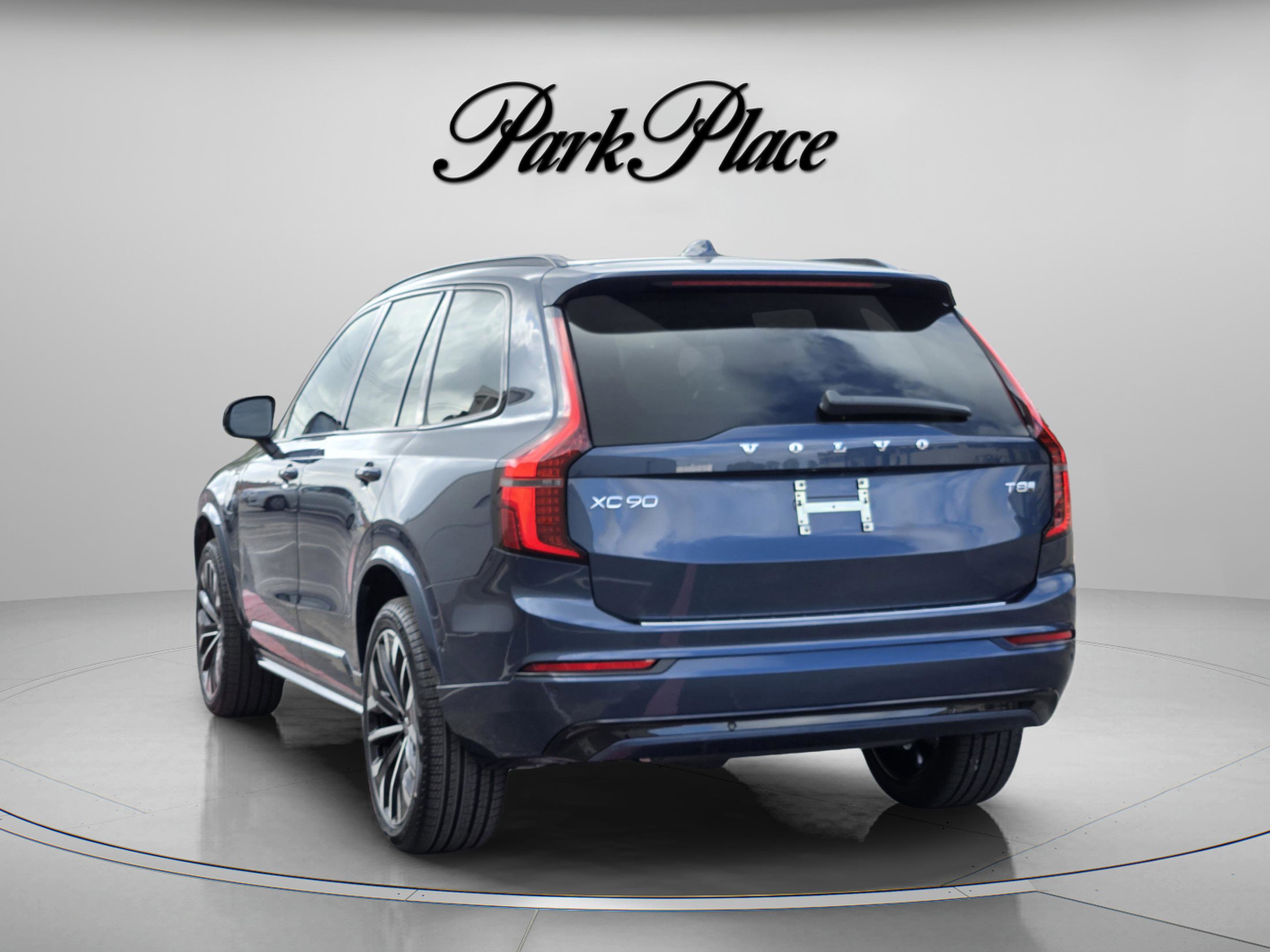 New 2026 Volvo XC90 T8 Ultra w/ Protection Package Premier image 3