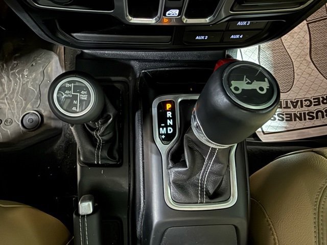 Used 2018 Jeep Wrangler Unlimited Sahara w/ Uconnect 4C Nav & Sound Group image 21