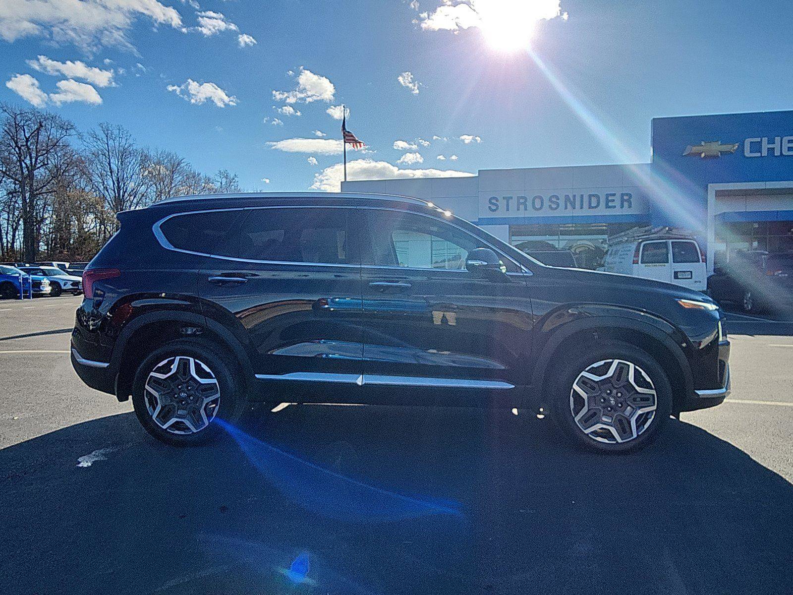 Used 2022 Hyundai Santa Fe Limited image 6