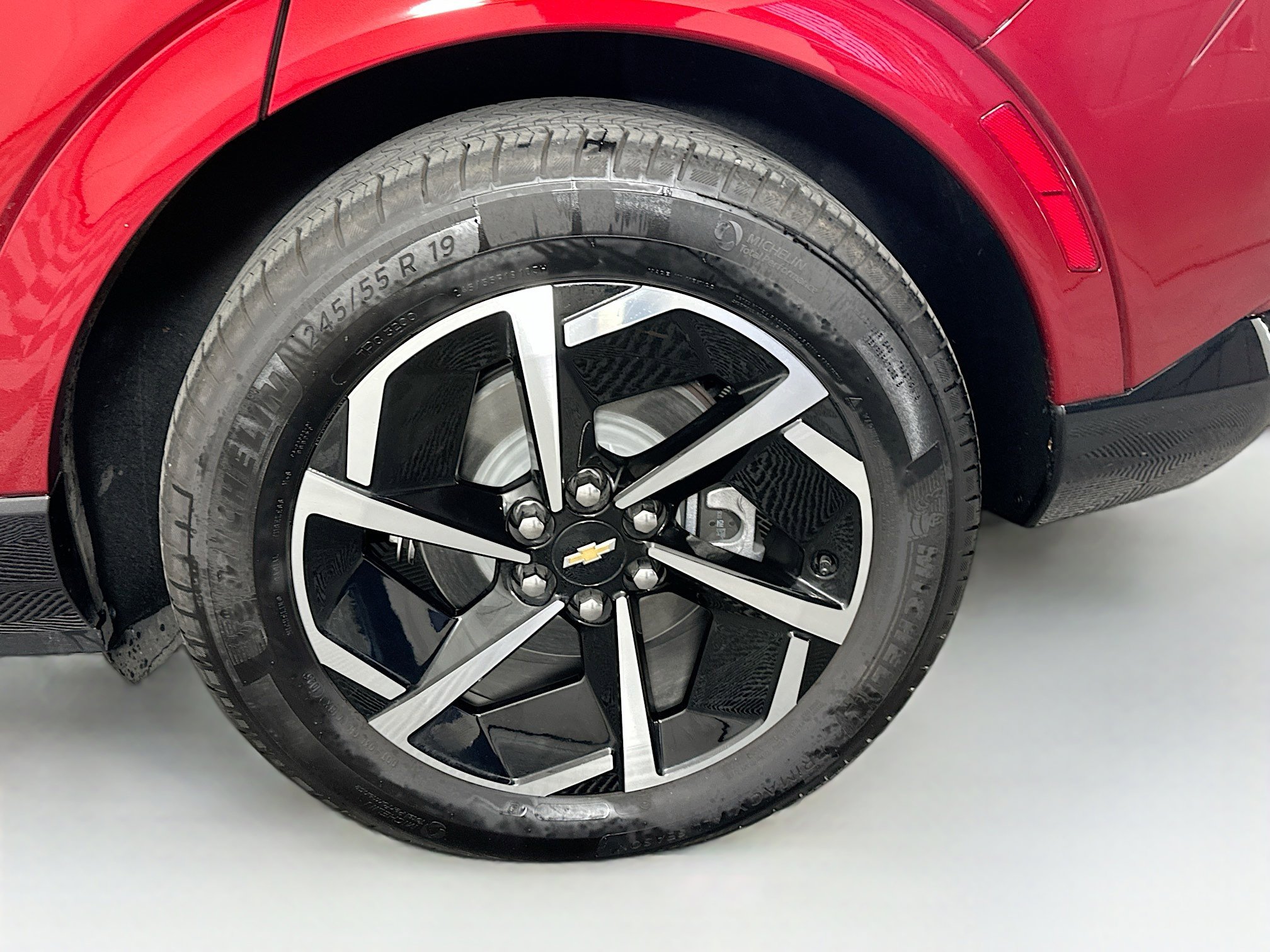 Used 2025 Chevrolet Equinox EV LT image 11