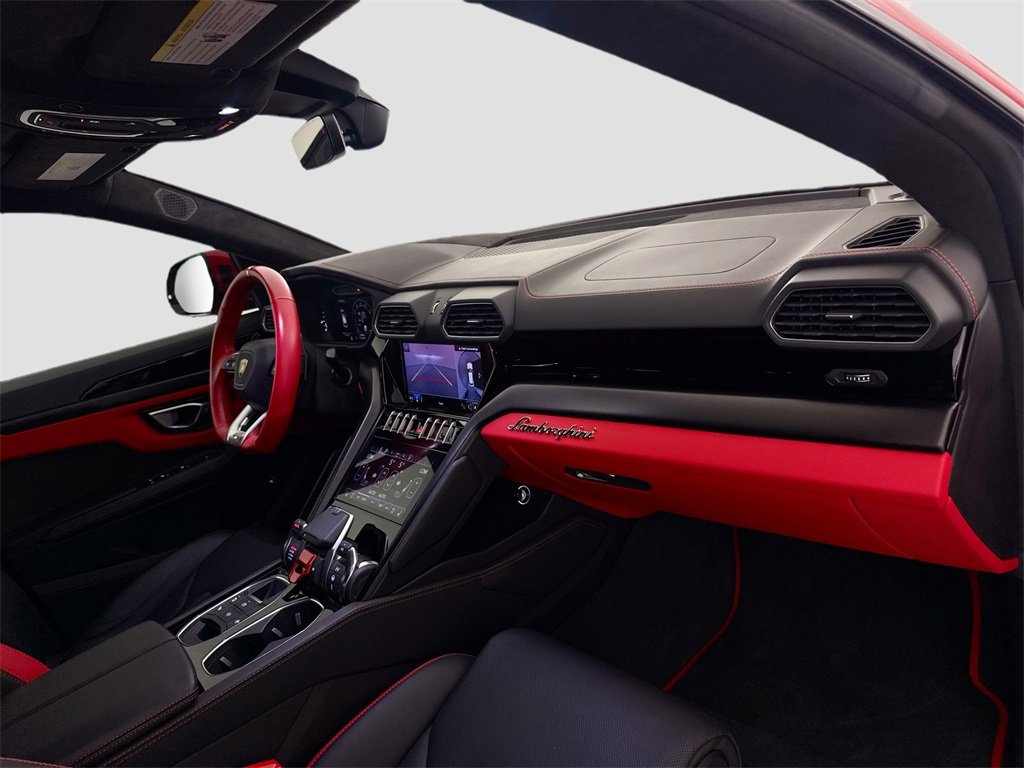 Used 2024 Lamborghini Urus S image 31