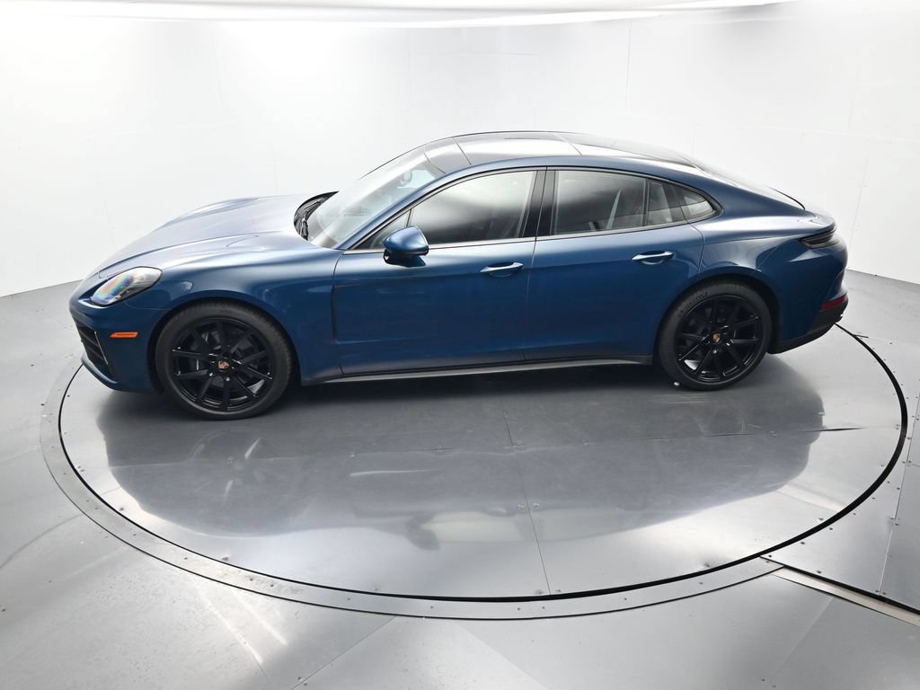 Certified 2026 Porsche Panamera RWD image 35