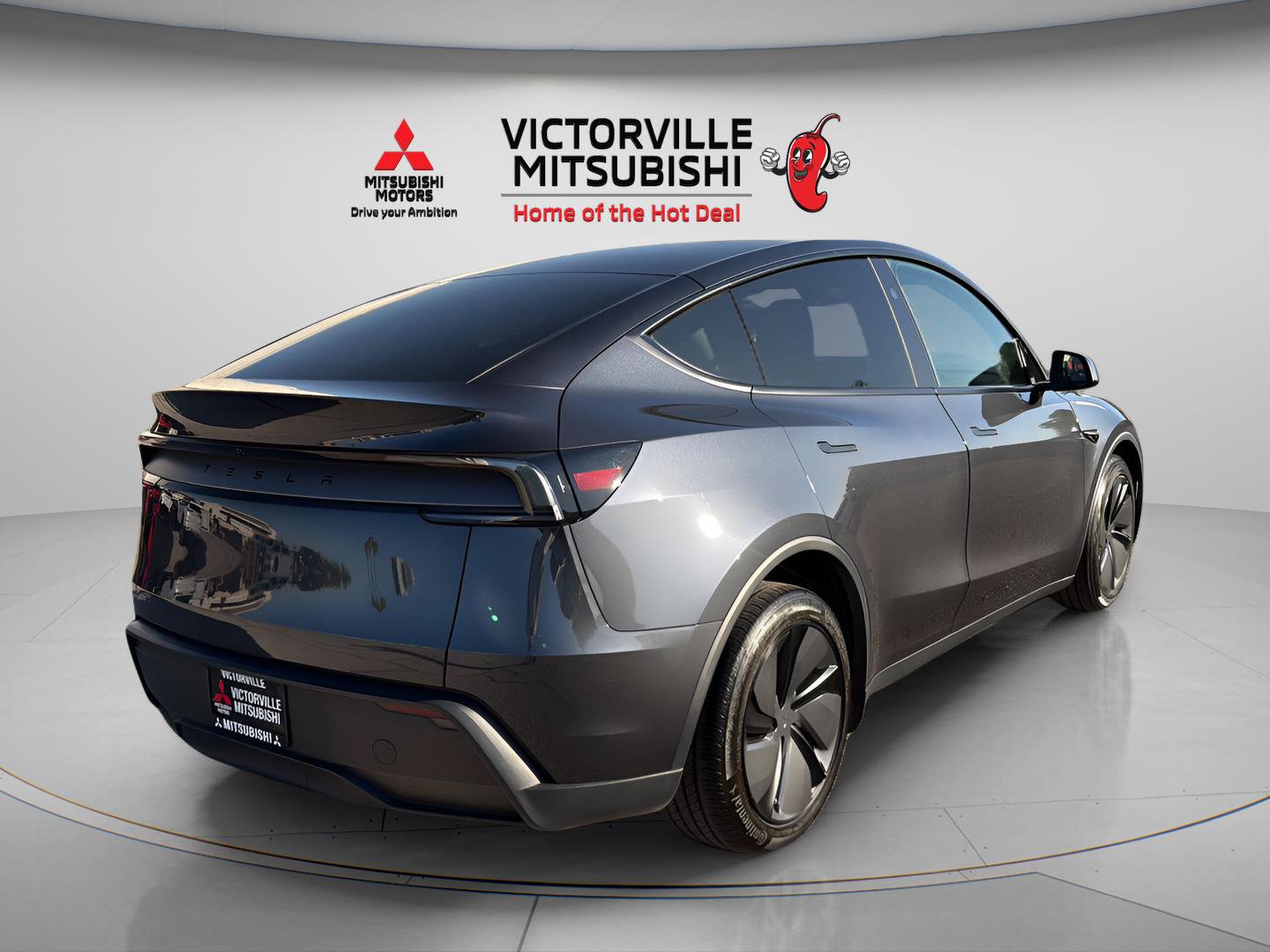 Used 2026 Tesla Model Y 2WD image 7