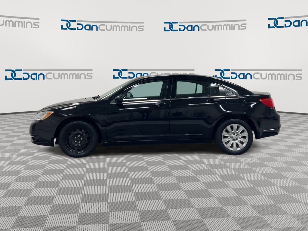 Used 2012 Chrysler 200 LX image 5
