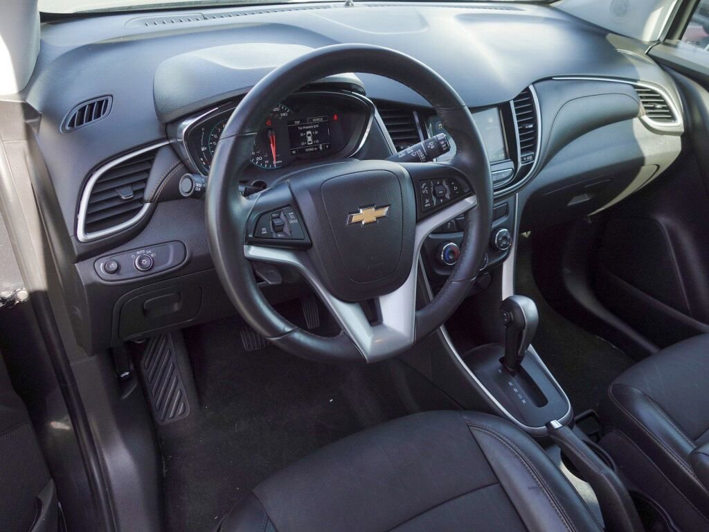 Used 2018 Chevrolet Trax LT w/ LT Convenience Package image 10