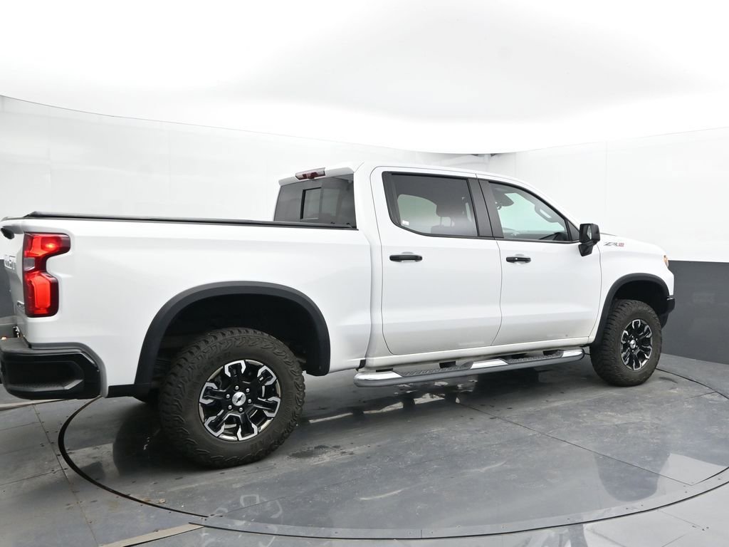 Used 2024 Chevrolet Silverado 1500 ZR2 w/ Technology Package image 10