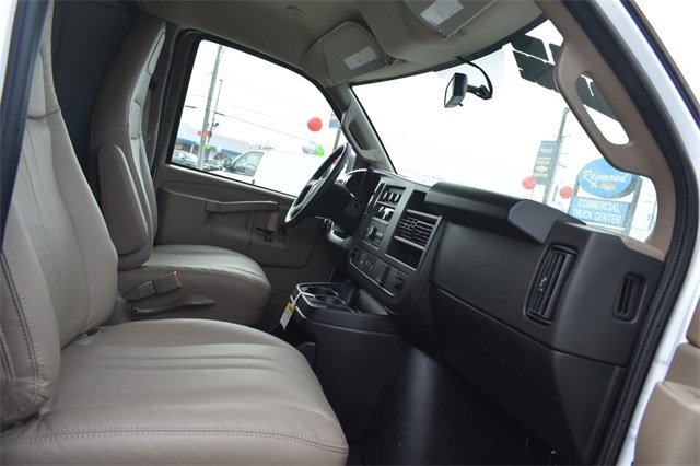 New 2025 Chevrolet Express 2500 Work Van image 12