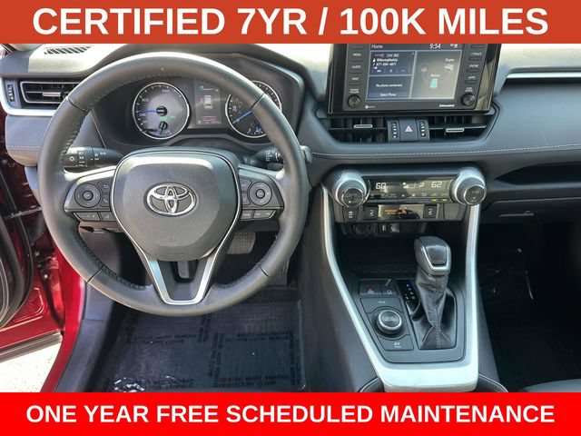 Used 2022 Toyota RAV4 XLE Premium AWD/4WD image 18