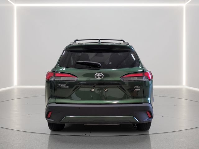 Used 2022 Toyota Corolla Cross XLE w/ Convenience Package AWD/4WD image 4