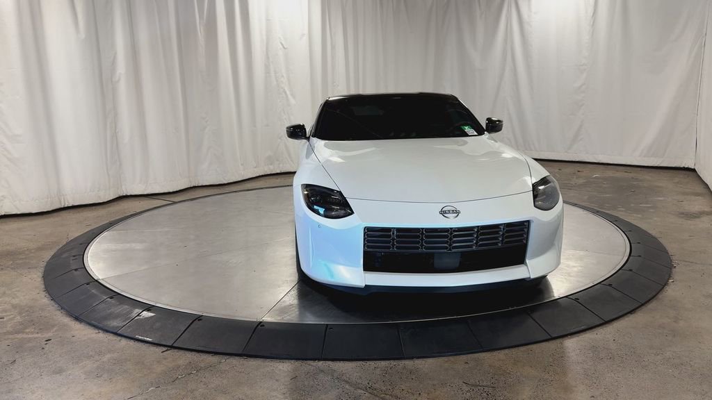 Used 2024 Nissan Z Performance w/ Floor Mat Package image 4
