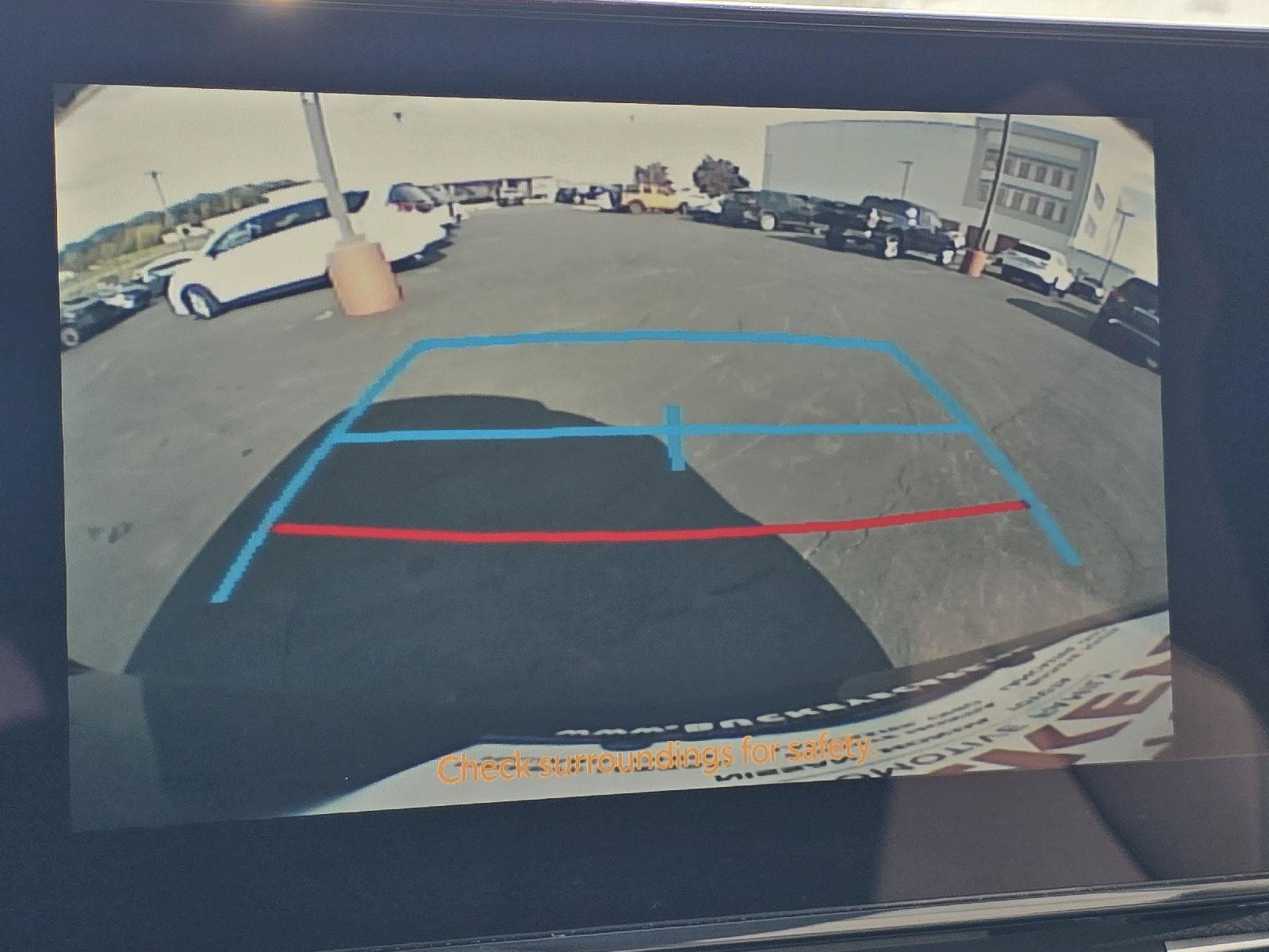 Used 2026 Toyota Sienna XLE FWD image 32