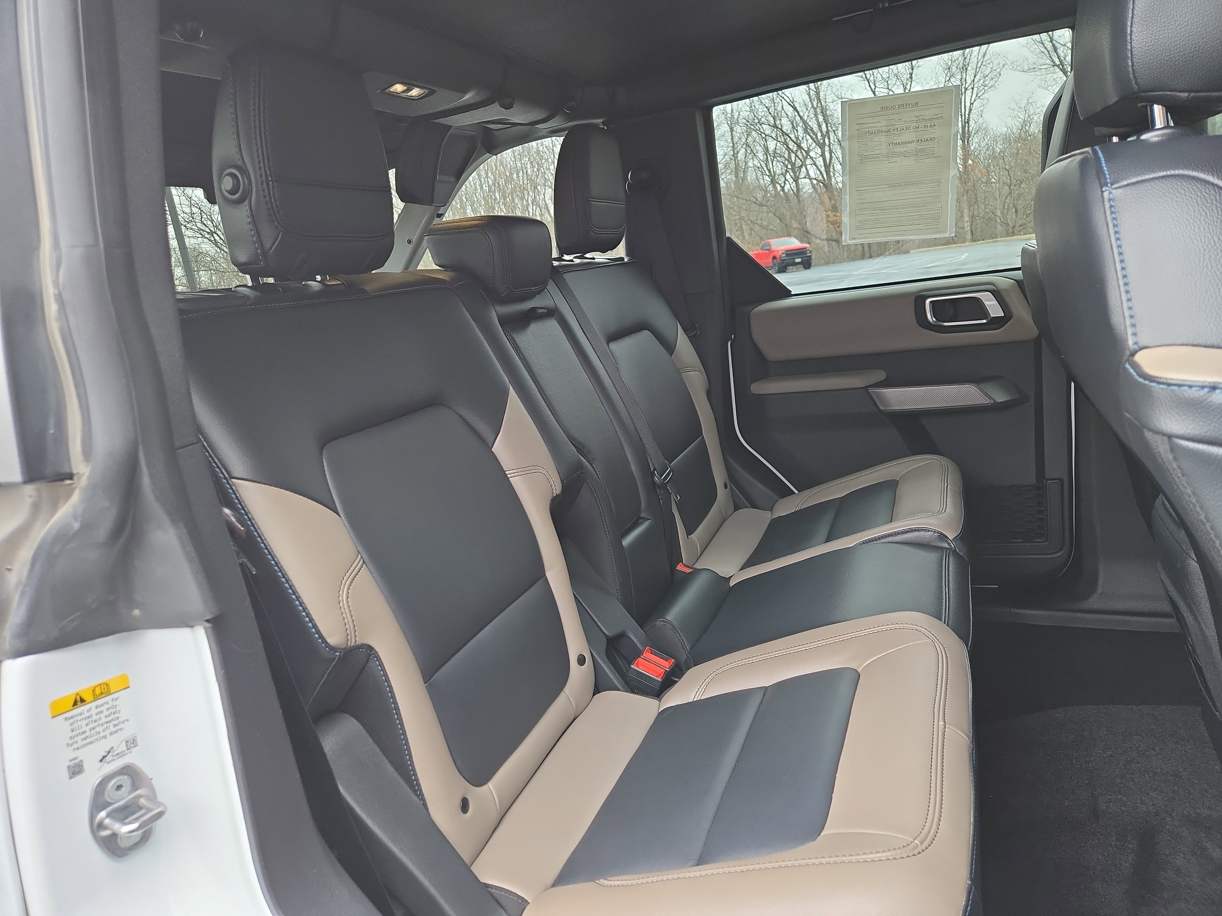 Used 2023 Ford Bronco Wildtrak image 29