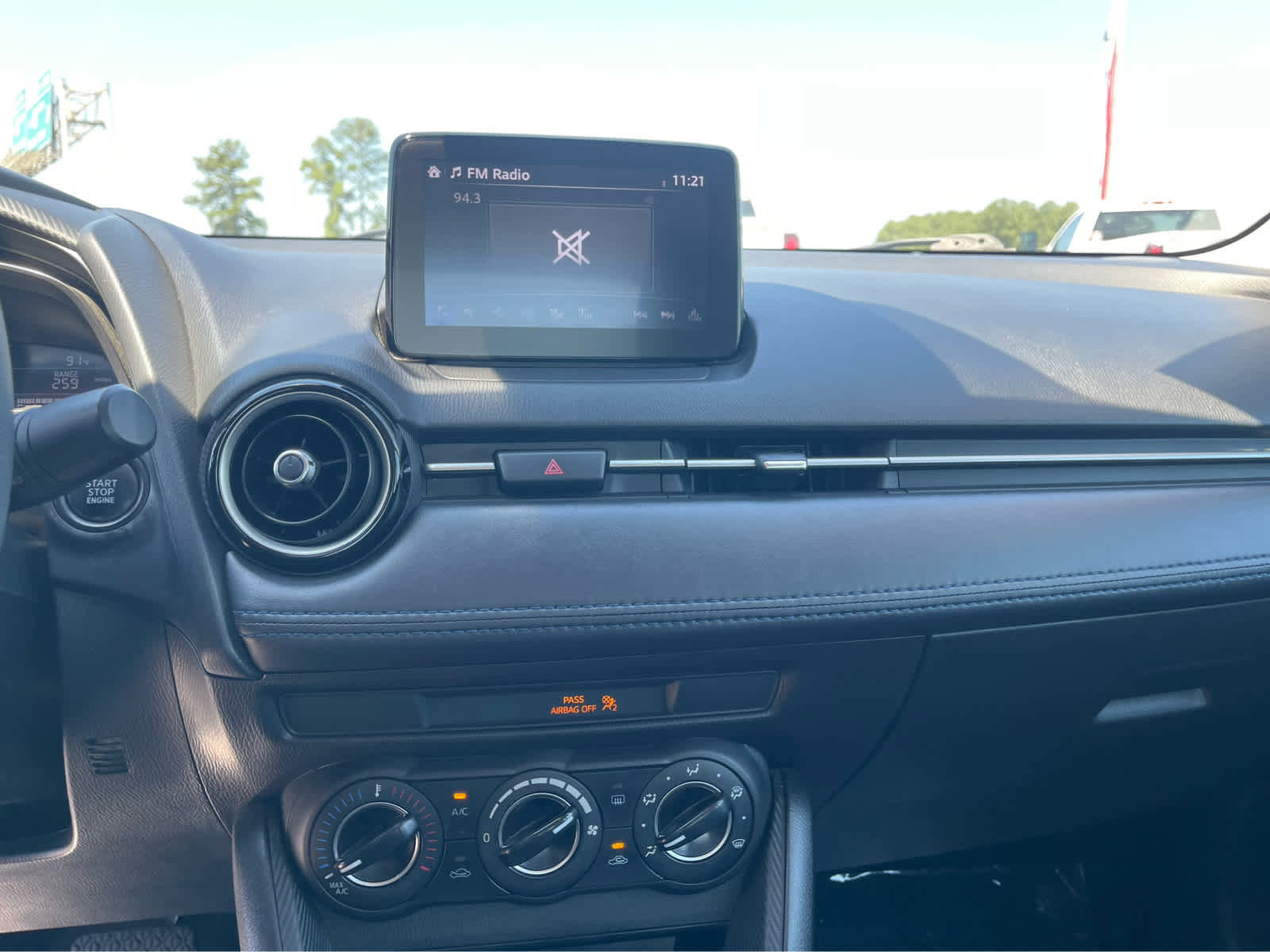 Used 2019 Toyota Yaris LE FWD image 17