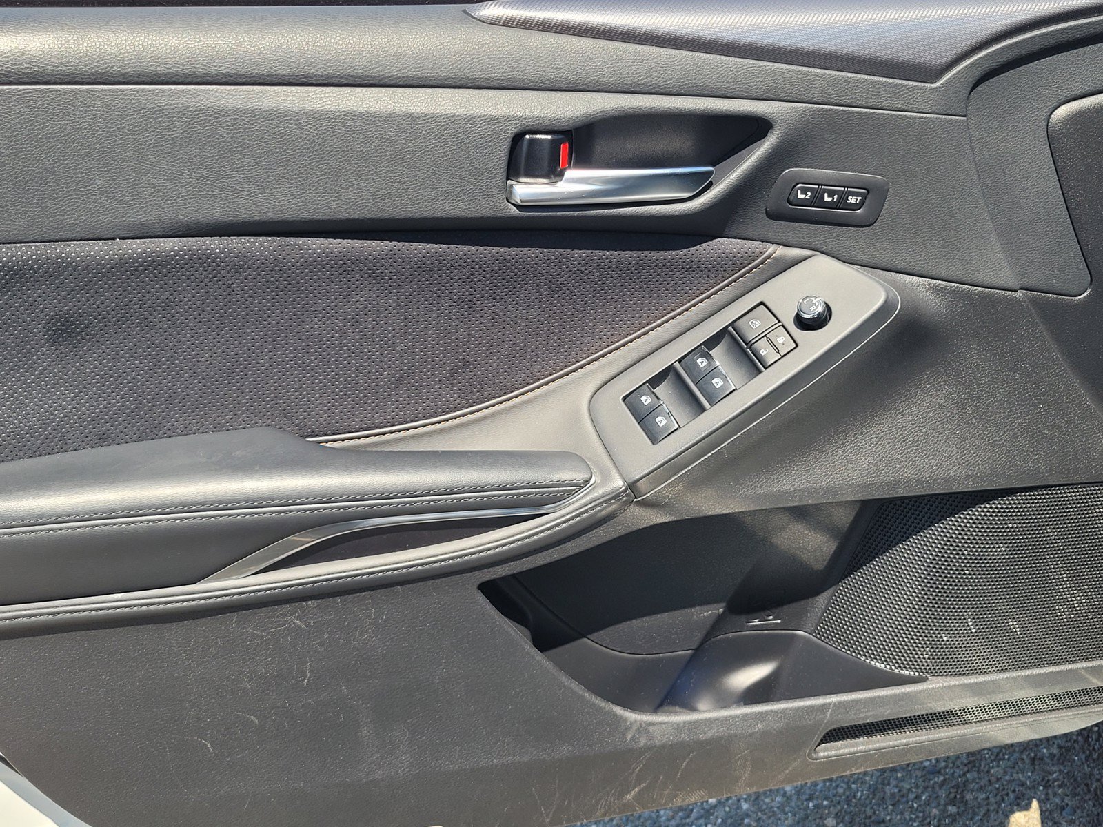 Used 2021 Toyota Avalon Touring w/ Advanced Safety Package FWD image 17