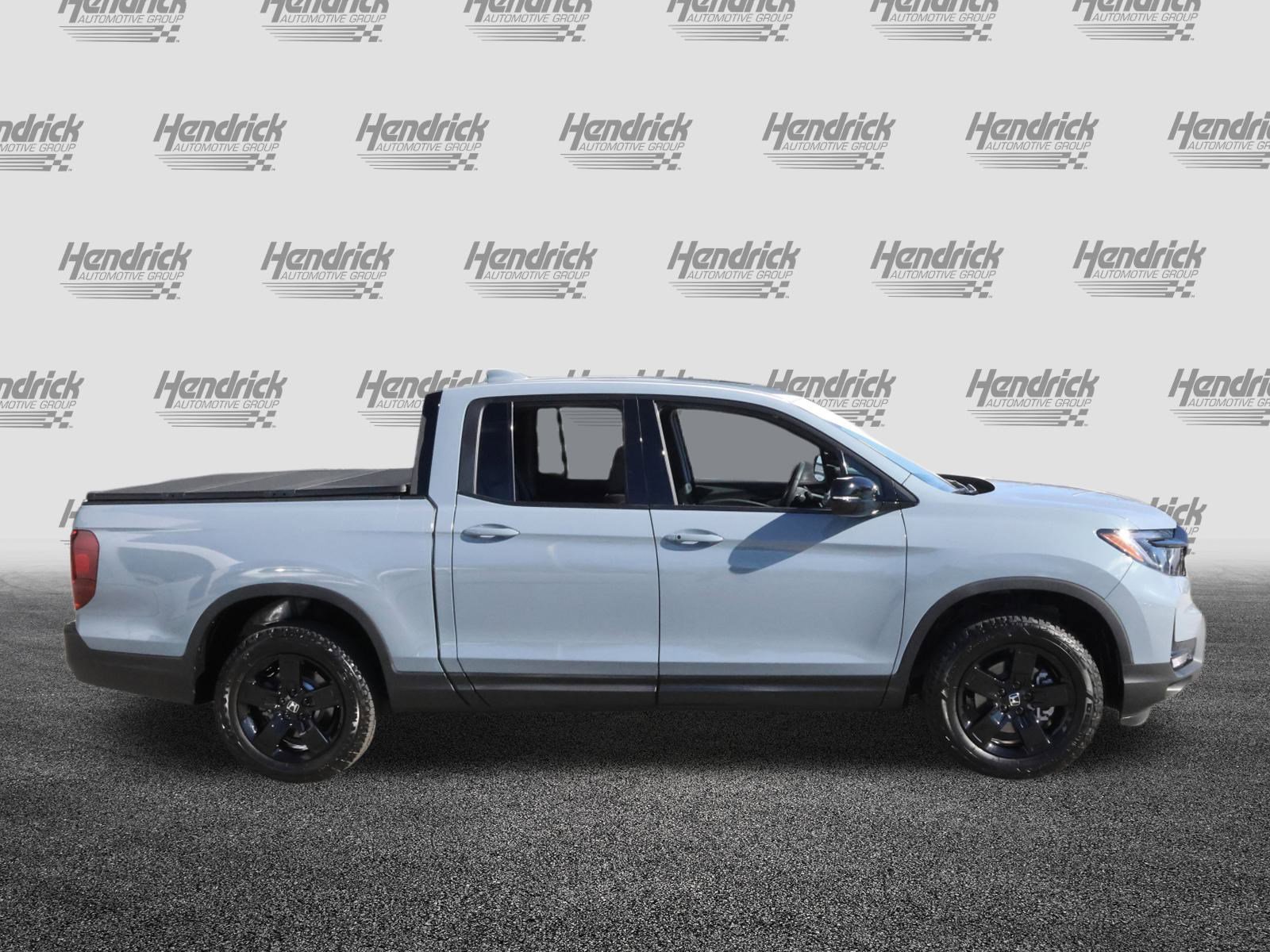 Used 2025 Honda Ridgeline Black Edition image 10