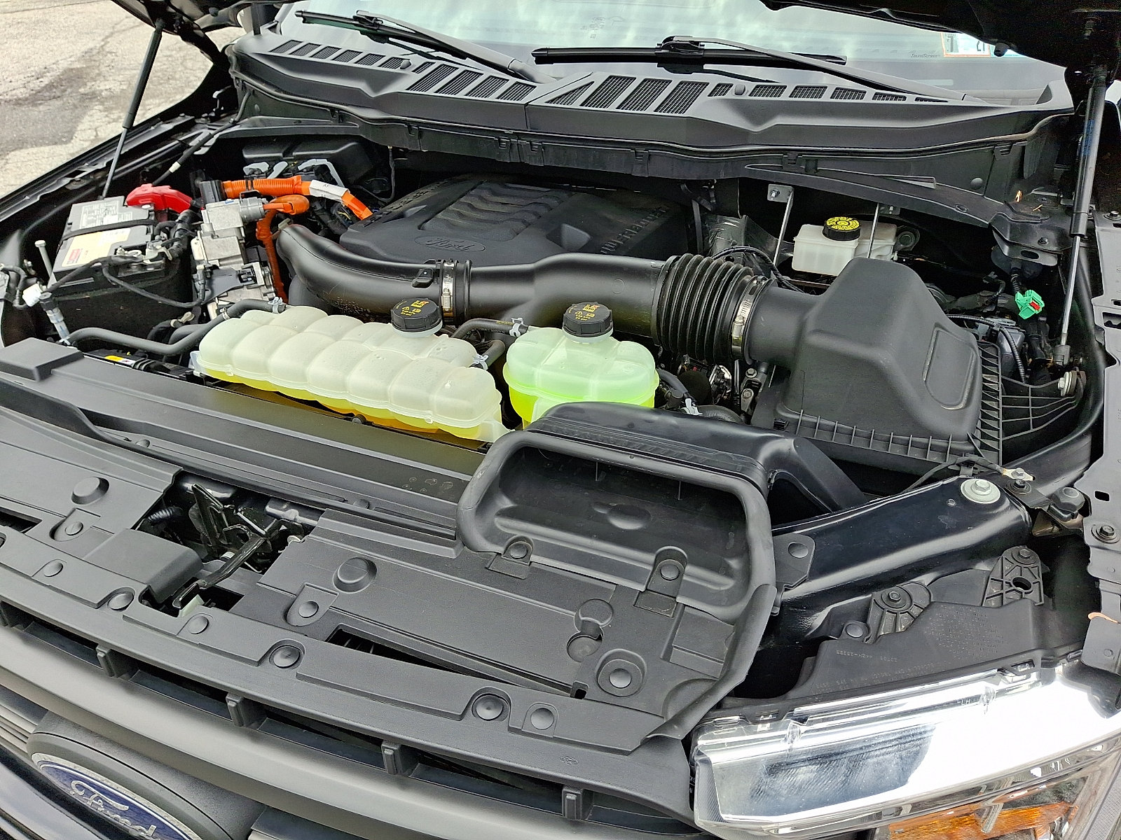 Certified 2023 Ford F150 Lariat AWD/4WD image 32