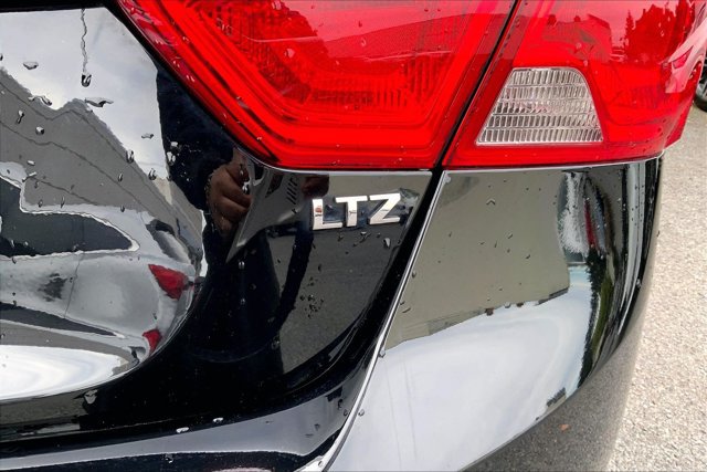 Used 2015 Chevrolet Impala LTZ FWD image 7