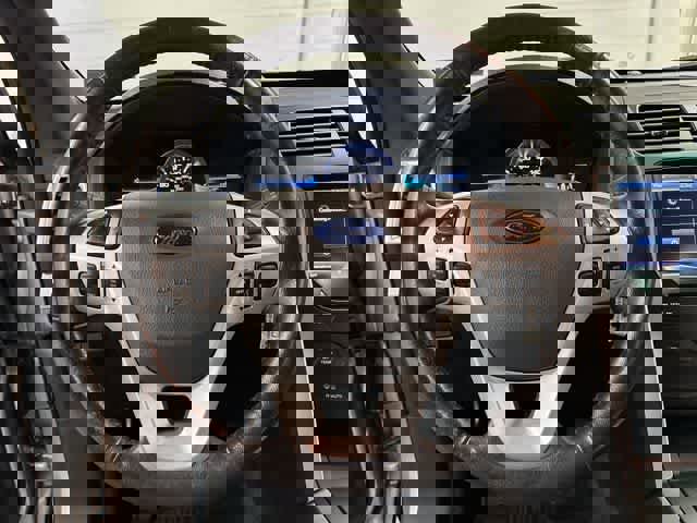 Used 2015 Ford Explorer XLT w/ Equipment Group 201B image 7