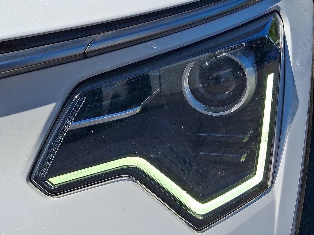 Used 2024 Kia Niro FWD image 9