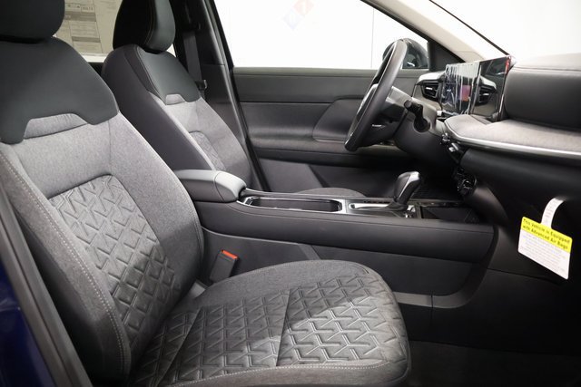 New 2026 Nissan Kicks SV w/ Cold Weather Package FWD image 25