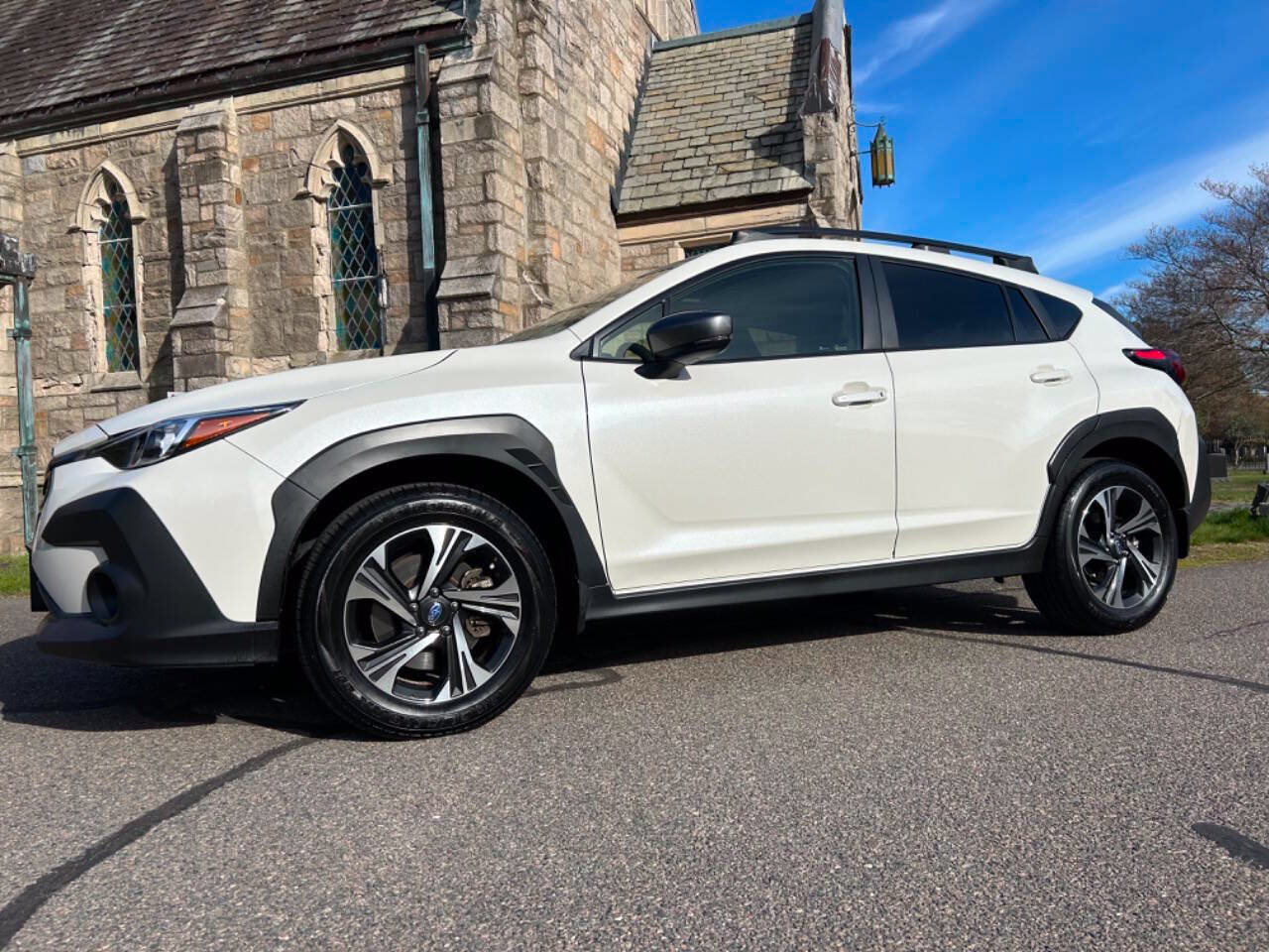 Used 2024 Subaru Crosstrek 2.0i Premium AWD/4WD image 1
