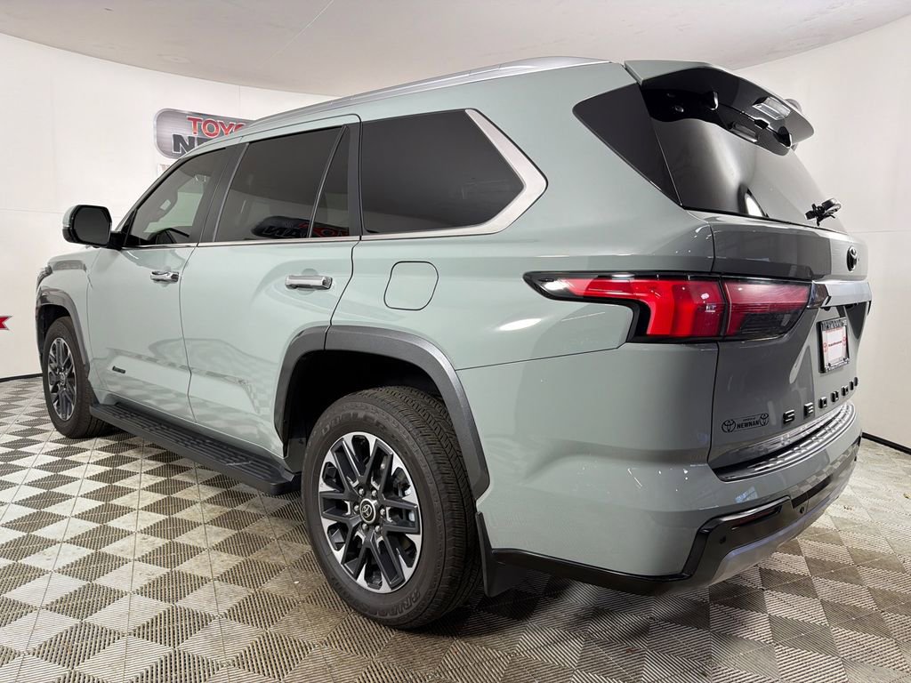 Used 2024 Toyota Sequoia Limited w/ Tow Technology Package image 6