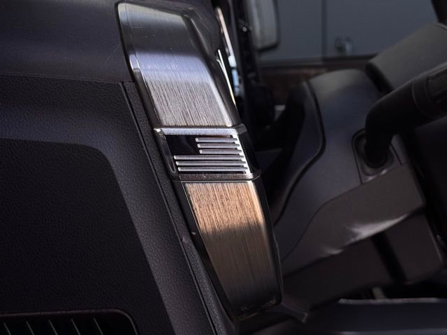 Used 2021 Ford F150 Lariat w/ Equipment Group 501A Mid image 17