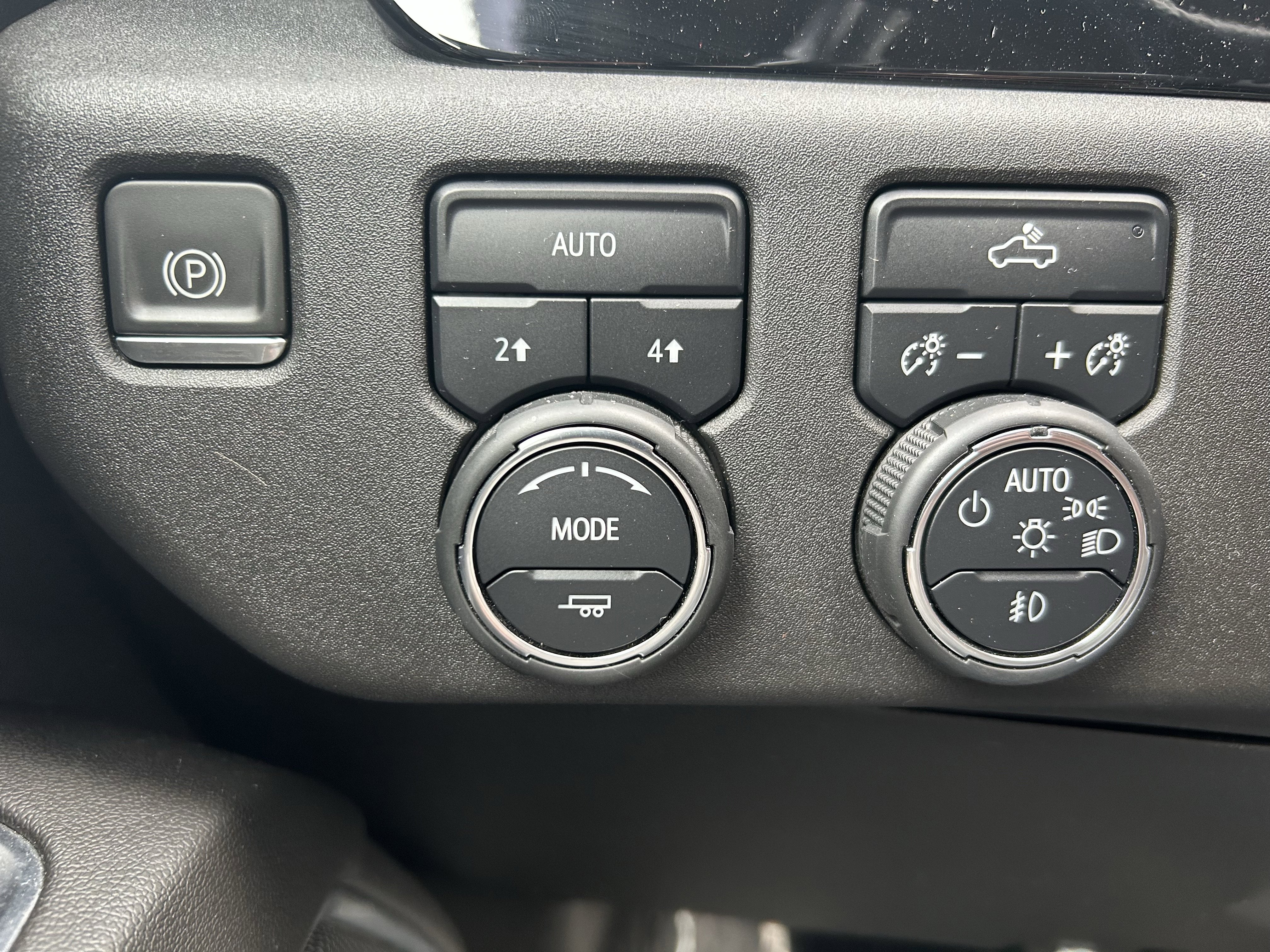 Used 2022 Chevrolet Silverado 1500 RST w/ Protection Package image 14