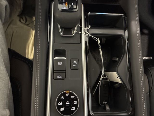 New 2026 Nissan Pathfinder Platinum image 24