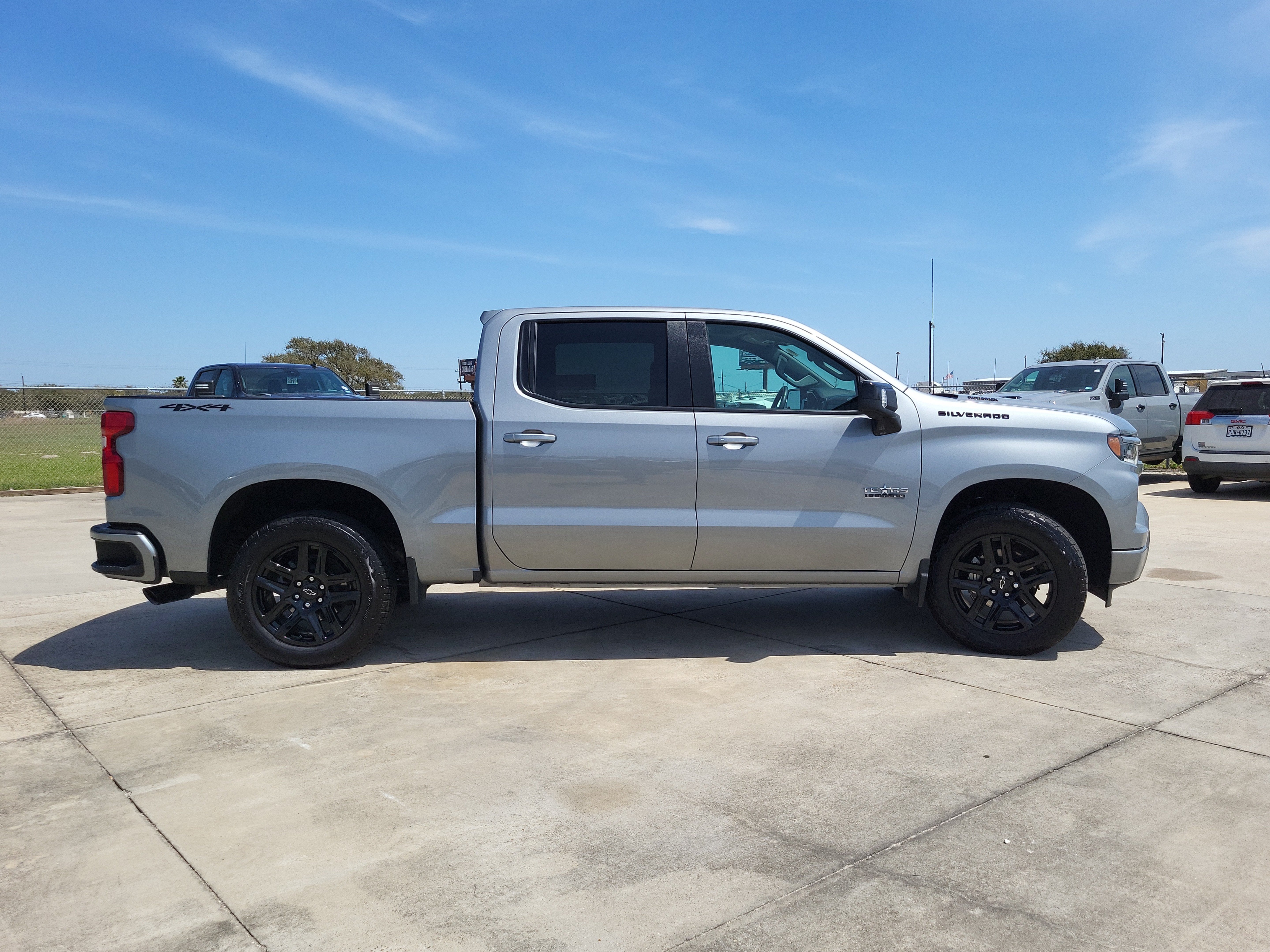 Used 2024 Chevrolet Silverado 1500 RST w/ Texas Edition Plus AWD/4WD image 4