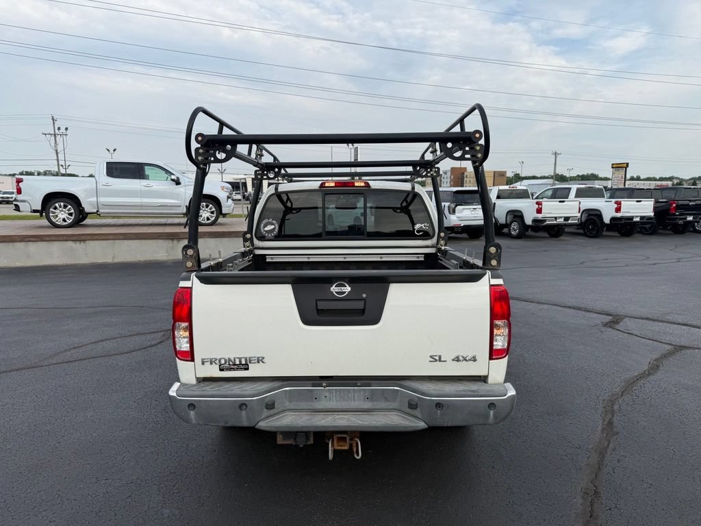 Used 2015 Nissan Frontier SL AWD/4WD image 4