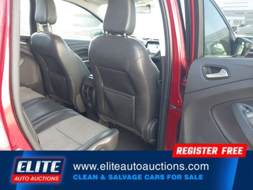 Used 2018 Ford Escape SE w/ SE Sport Appearance Package image 15