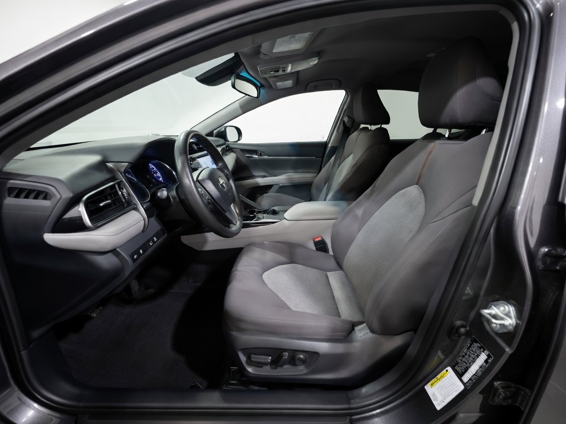 Used 2020 Toyota Camry LE w/ Protection Package (Q2) FWD image 14