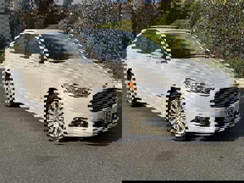 Used 2014 Ford Fusion SE w/ Equipment Group 502A image 10