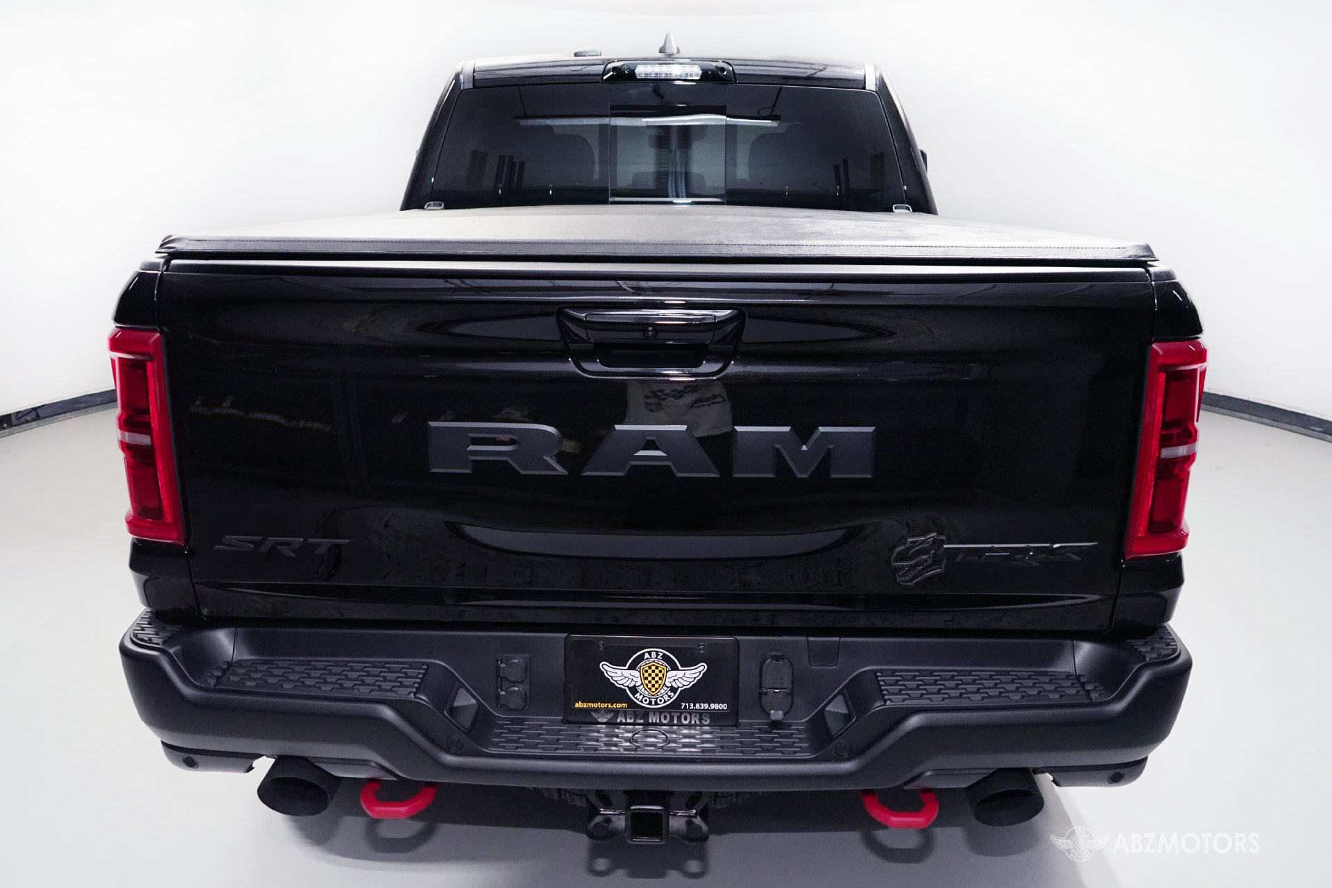 Used 2027 RAM 1500 4x4 Crew Cab image 7