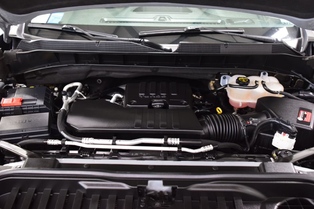 Used 2024 Chevrolet Silverado 1500 Custom w/ LPO, Dark Essentials Package AWD/4WD image 27