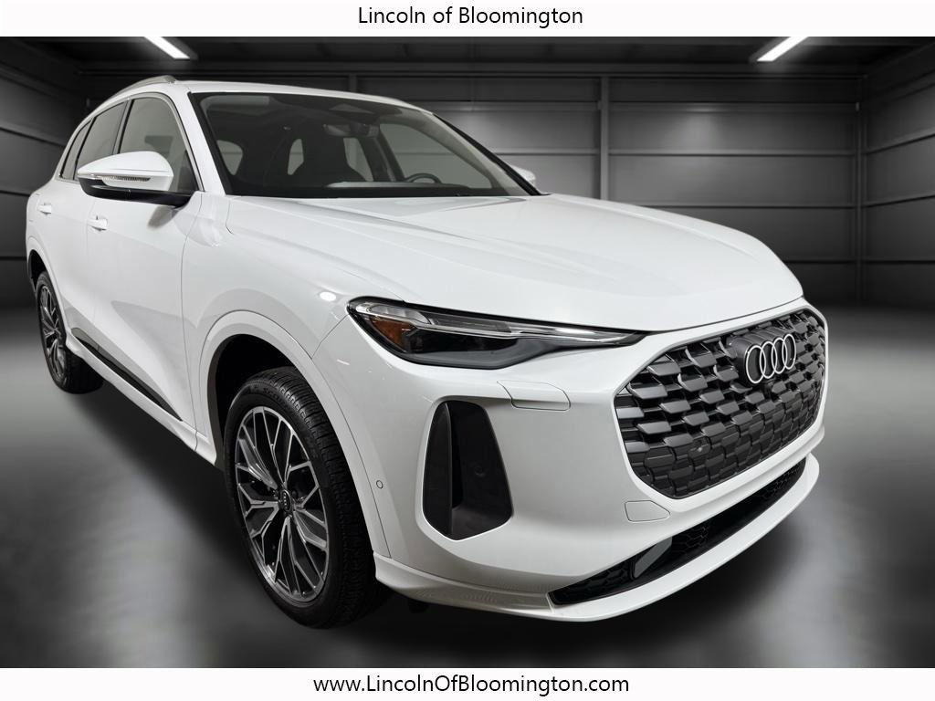 Used 2025 Audi Q5 Premium Plus w/ Premium Plus image 8