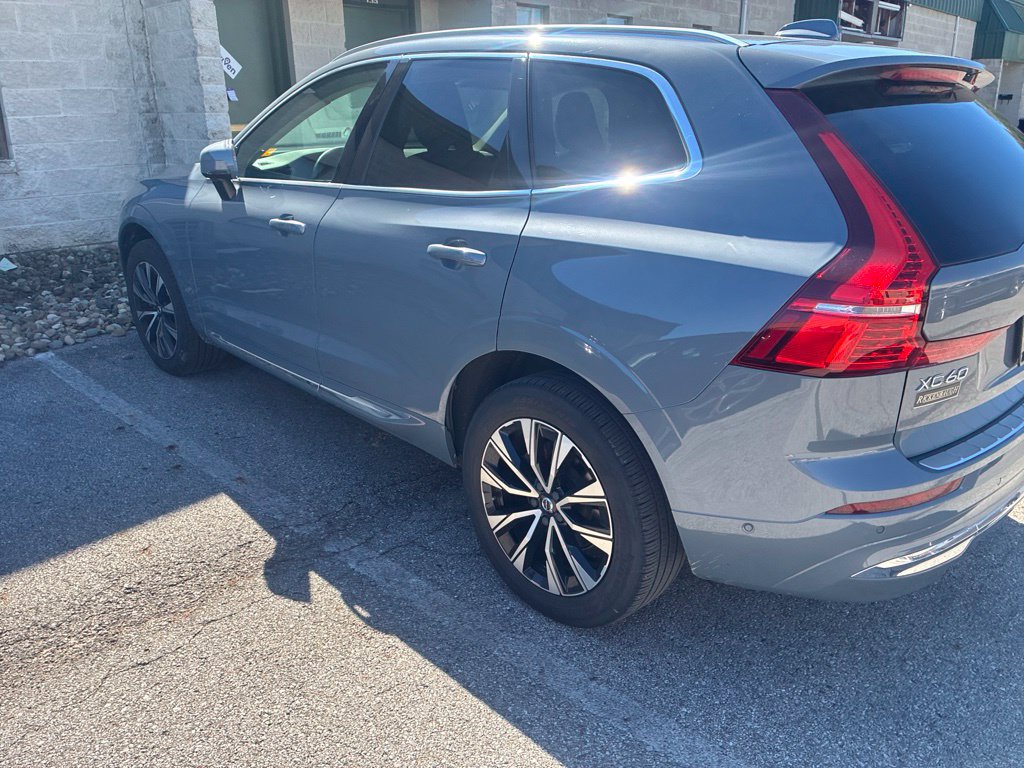 Used 2023 Volvo XC60 B5 Plus AWD/4WD image 8