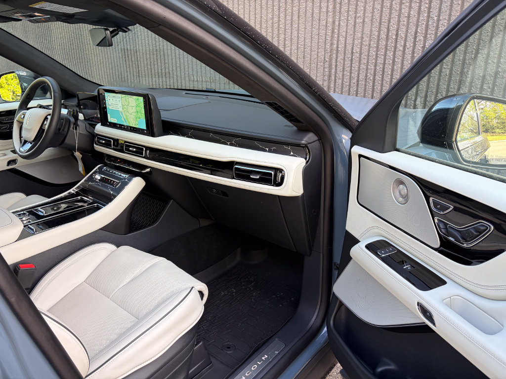 New 2026 Lincoln Aviator Black Label w/ Dynamic Handling Package AWD/4WD image 33