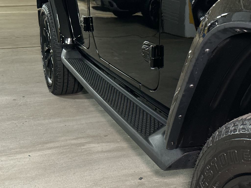 Used 2023 Jeep Wrangler Unlimited Sahara w/ Cold Weather Group AWD/4WD image 8