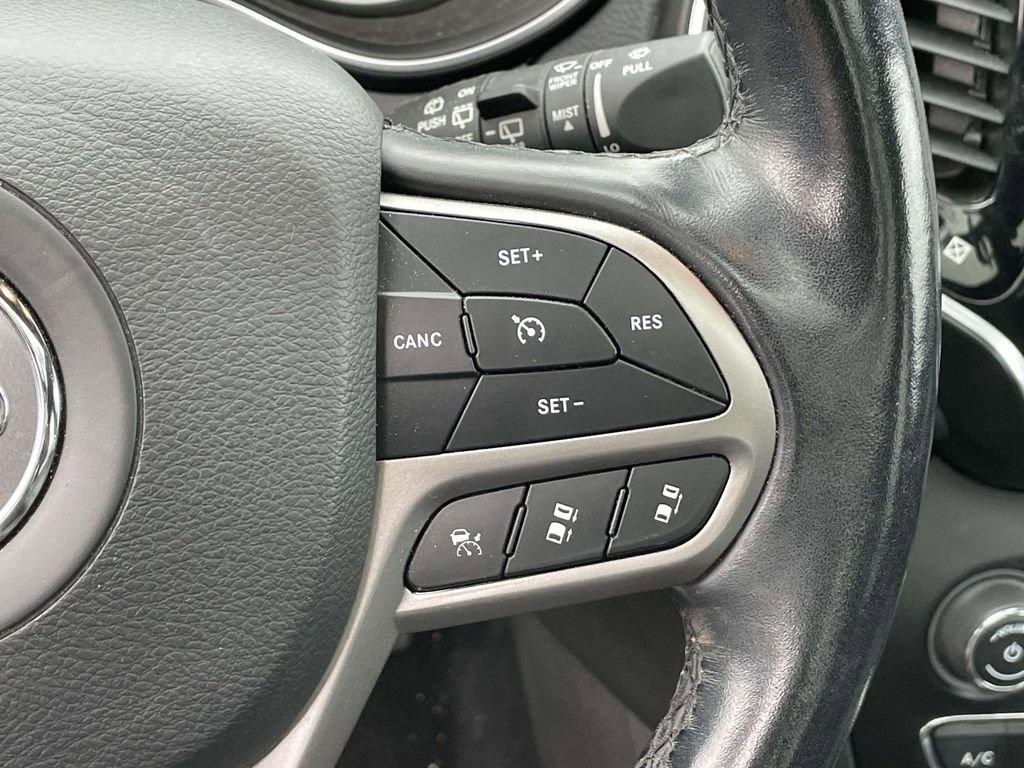 Used 2021 Jeep Cherokee High Altitude image 21