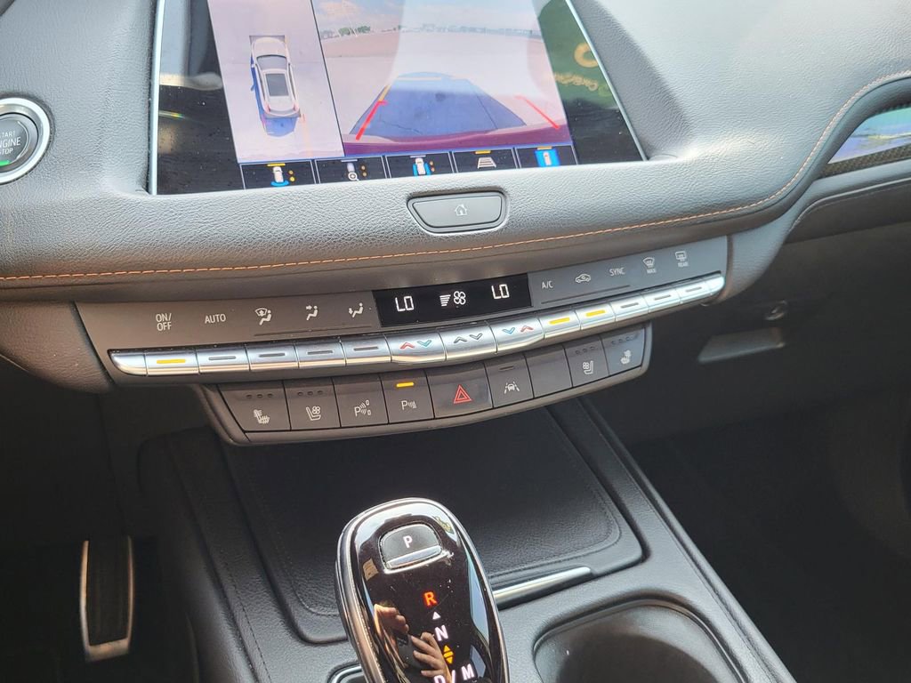 Certified 2022 Cadillac XT4 Sport AWD/4WD image 29