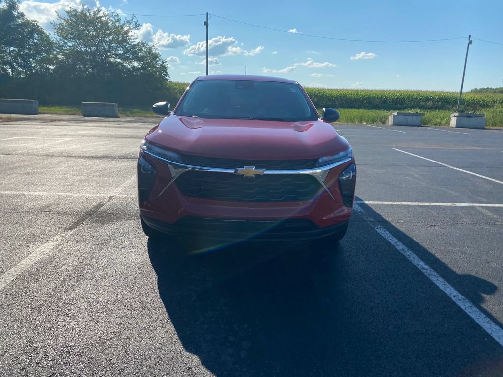 New 2026 Chevrolet Trax LS FWD image 2