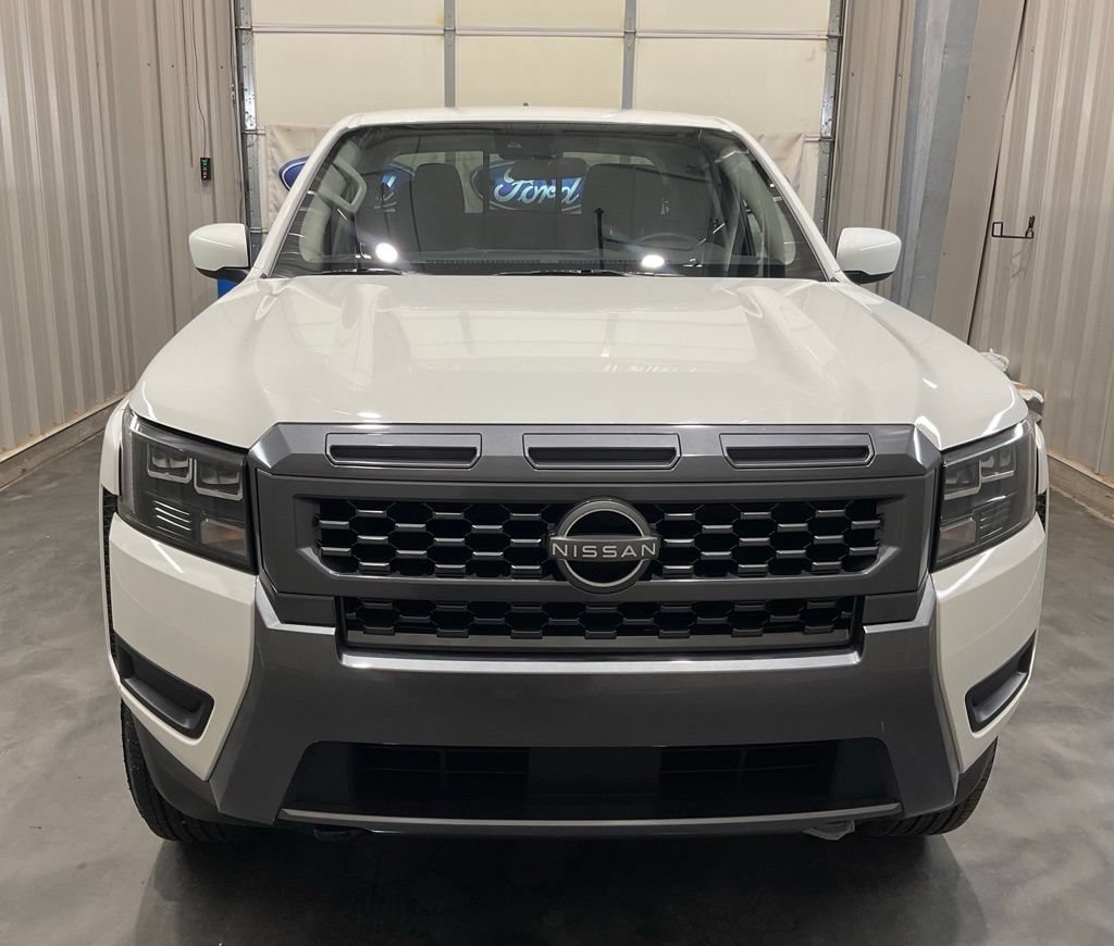 Used 2026 Nissan Frontier SV AWD/4WD image 5