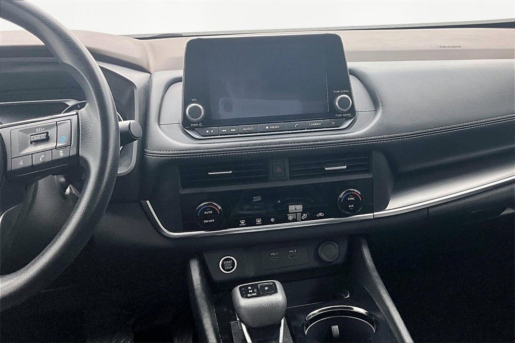 Used 2023 Nissan Rogue SV image 6