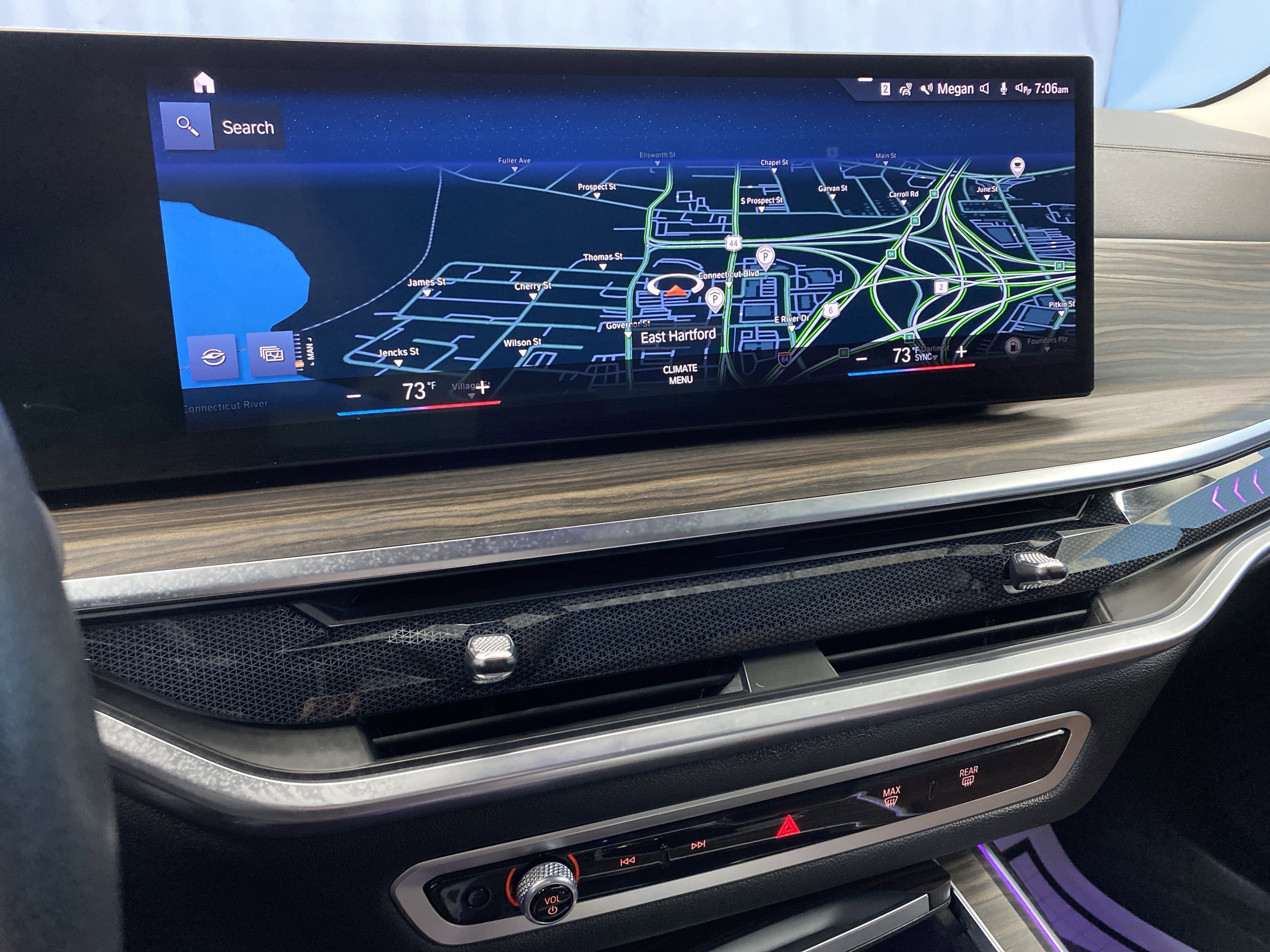 Used 2023 BMW X7 xDrive40i w/ Parking Assistance Package image 18