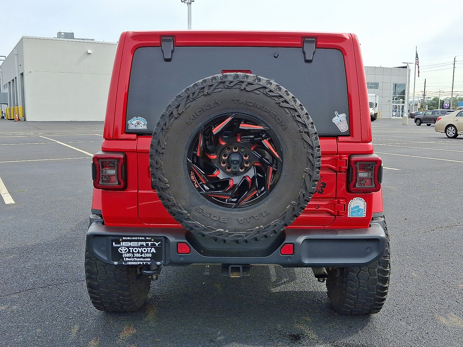 Used 2022 Jeep Wrangler Unlimited Sahara image 5